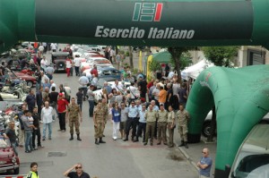 esercito raduno auto