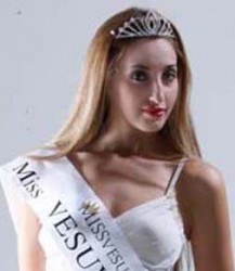 Carmen Auriemma- Miss Vesuvio 2010
