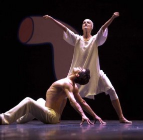 Teatro di San Carlo - GISELLE  - coreografia  Mats Ek - con Robe