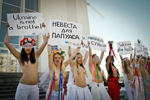 manifestazione femen foto (1)