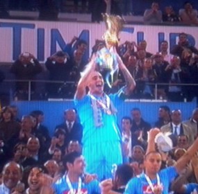 cannavaro alza coppa italia a roma