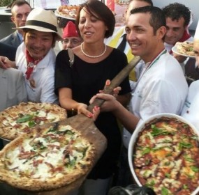 il Ministro De Girolamo al Napoli Pizza Village