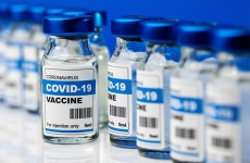 vaccino-covid-b vaccino-covid-b